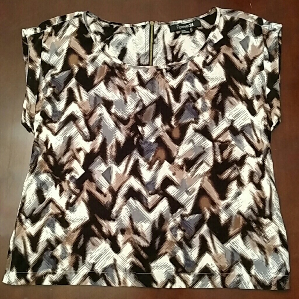 SALE! Forever 21 Patterned Top